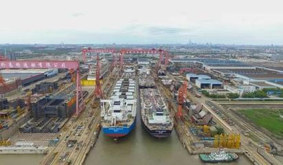 机器轰鸣、焊花飞溅的繁忙场景又回来了!上海三大船企复工复产